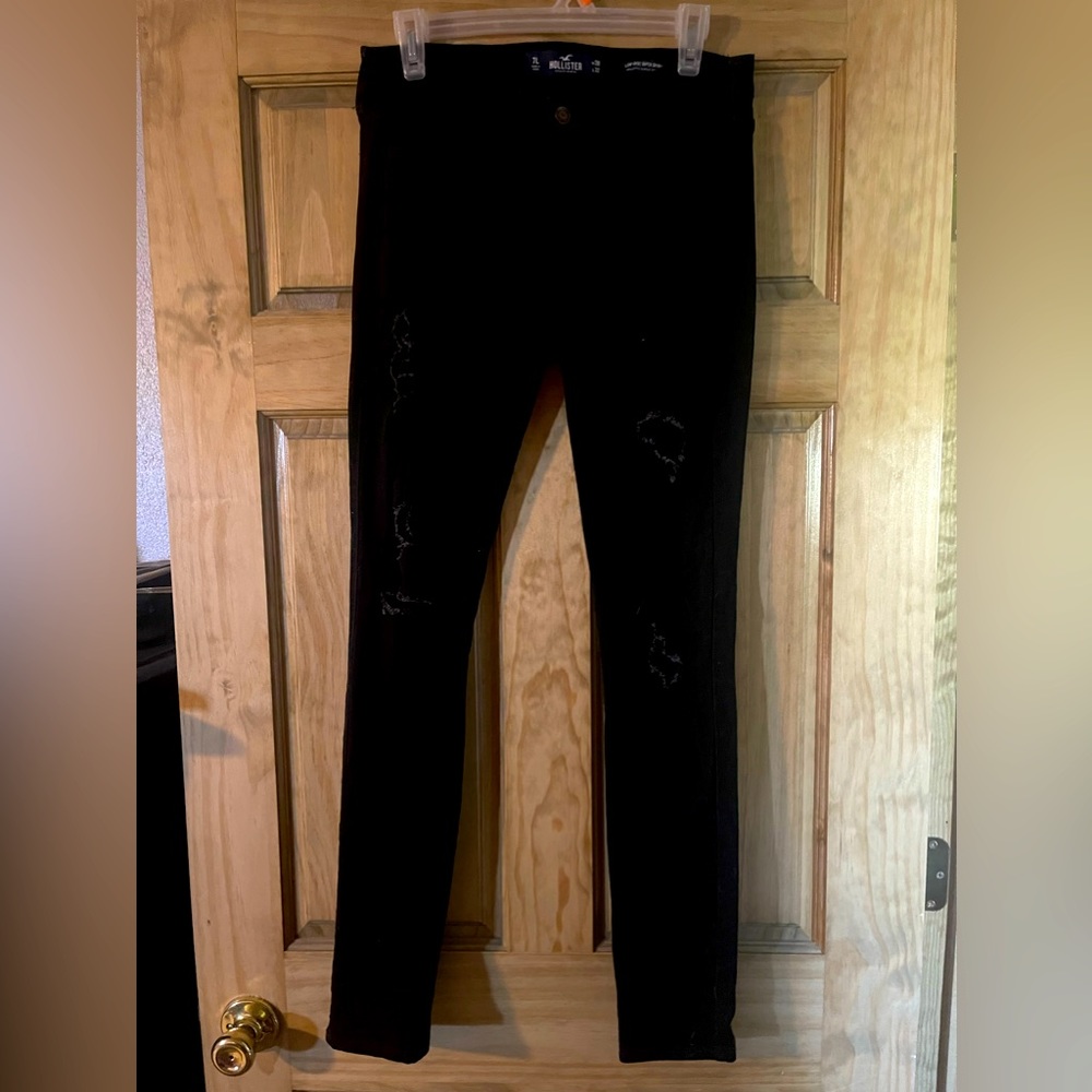 Black Distressed Skinny Jeans